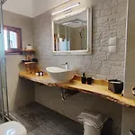 Orange Garden Apartment