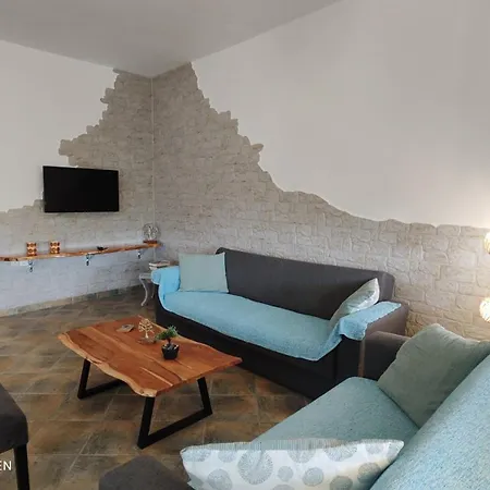 Orange Garden Appartement Kala Nera